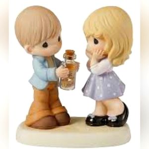 Precious Moments "Sending All My Love To You" 2015 Figurine (159024)